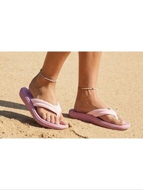 All in Motion Juniper Flip flop Sandals Pink & Purple Size 7